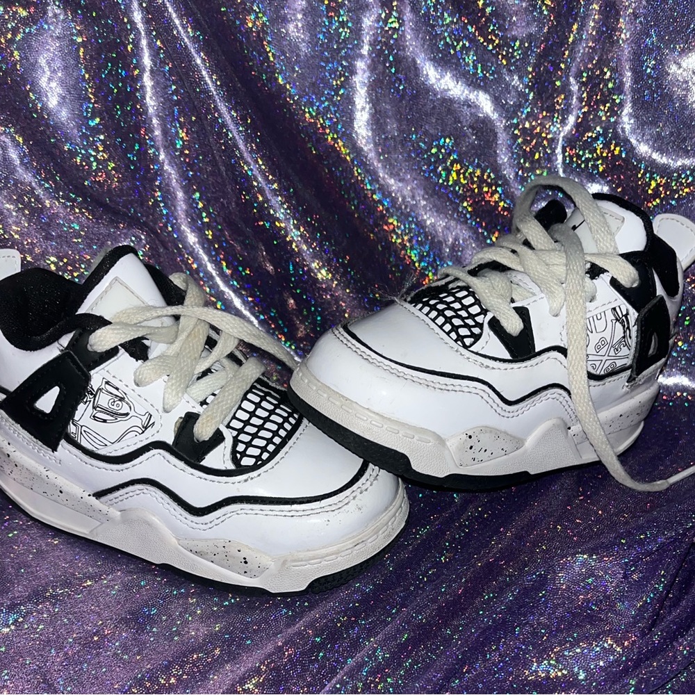 Air Jordan Retro 4